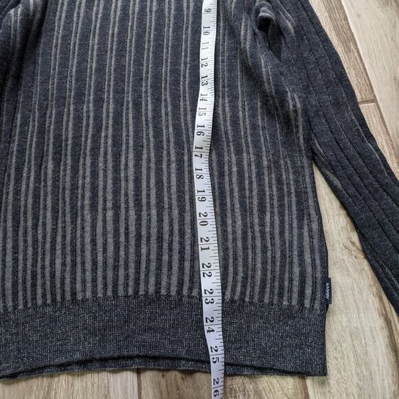 Armani Collezioni 100% Virgin Wool Turtleneck Sweater Gray Stripe Men’s Size S - Picture 7 of 7